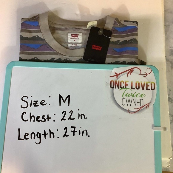 Levi's Red Tab Men’s Mountain Print Tee-Shirt Size Medium NWT - Picture 13 of 14